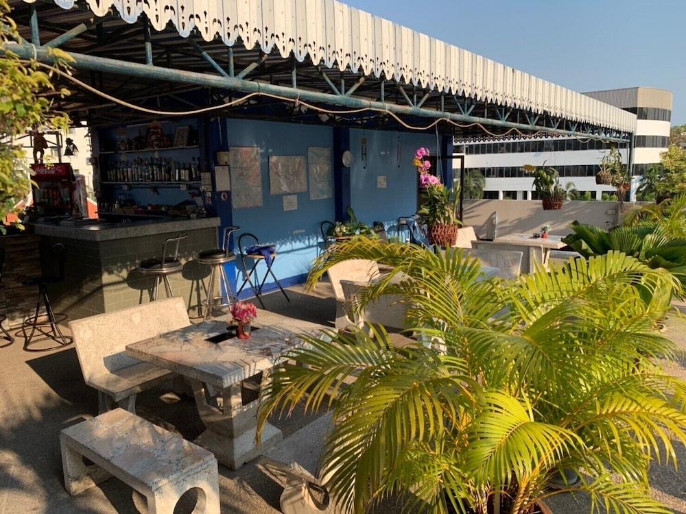 Jomtien Longstay Hotel - Sha Plus Certified Exterior photo